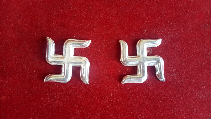 PURE SILVER 2 SWASTIK 3 SM